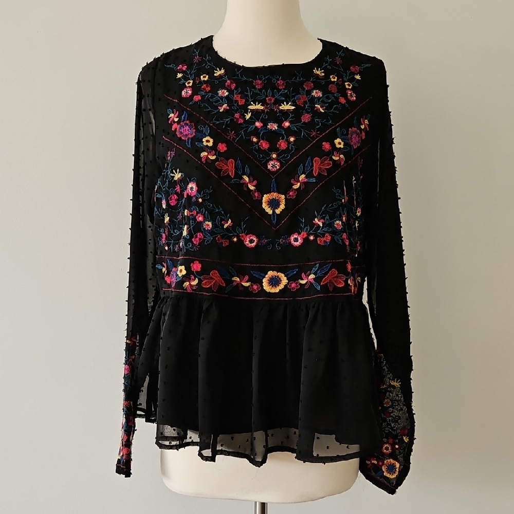 ANTHROPOLOGIE Allison New York Peplum Blouse Embroidered Floral Size Medium
